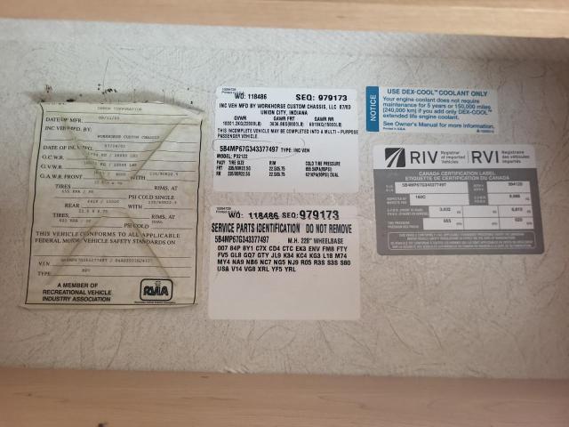 Photo 10 from auction – 2004 DAMON INTRUDER with VIN 5B4MP67G343377497