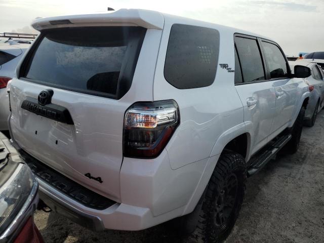 Photo 3 from auction – 2018 TOYOTA 4RUNNER SR with VIN JTEBU5JR2J5547116