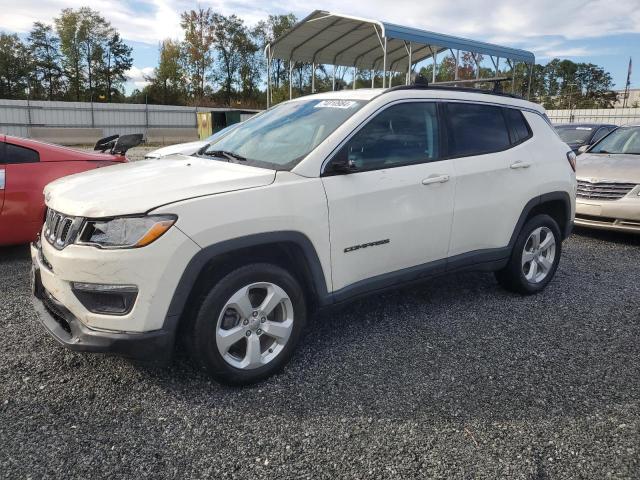 JEEP COMPASS LA 2019 with VIN 3C4NJDBB3KT599328 - Photo from auction