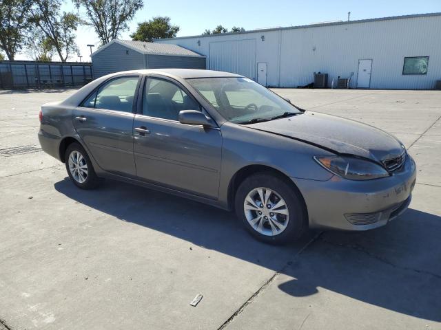 Photo 4 from auction – 2005 TOYOTA CAMRY LE with VIN 4T1BF30K75U596567