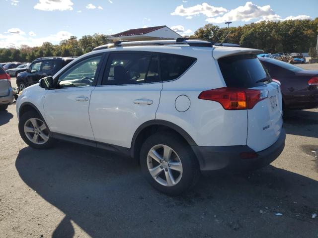 Photo 2 from auction – 2014 TOYOTA RAV4 XLE with VIN JTMRFREV0ED047558