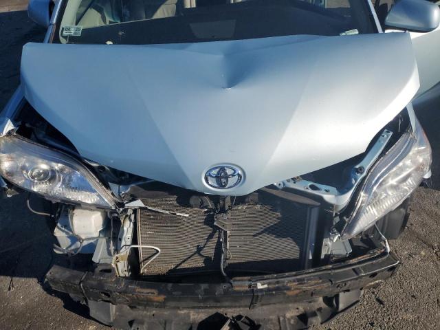 Photo 12 from auction – 2015 TOYOTA SIENNA XLE with VIN 5TDYK3DC6FS613491