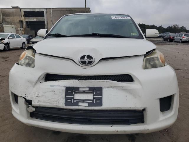 Photo 5 from auction – 2010 TOYOTA SCION XD with VIN JTKKU4B47AJ057093