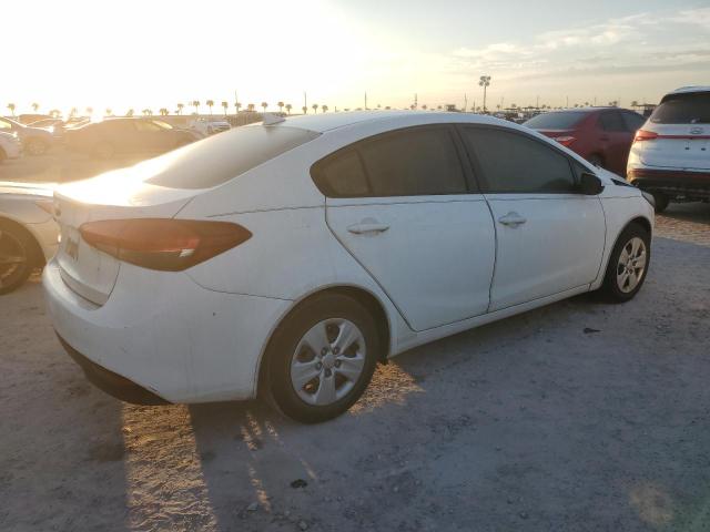 Photo 3 from auction – 2017 KIA FORTE LX with VIN 3KPFK4A78HE039655