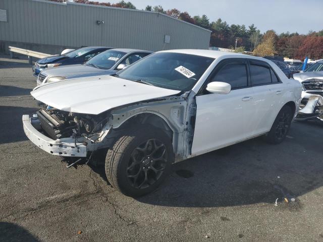 Снимка 1 от търг – 2019 CHRYSLER 300 S с VIN 2C3CCAGG9KH529818