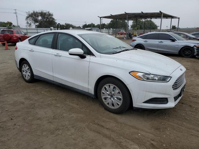 Photo 4 from auction – 2014 FORD FUSION S with VIN 3FA6P0G71ER152049