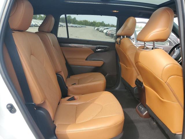 Photo 10 from auction – 2022 TOYOTA HIGHLANDER with VIN 5TDEBRCH6NS073125