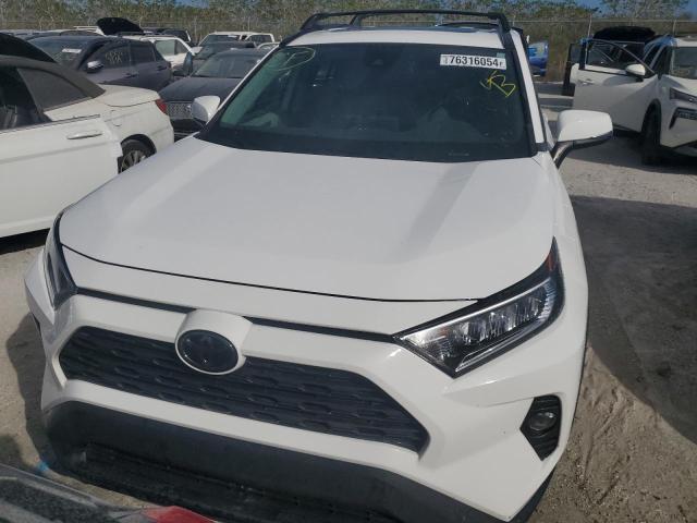 Photo 5 from auction – 2019 TOYOTA RAV4 XLE P with VIN 2T3C1RFV2KC012054