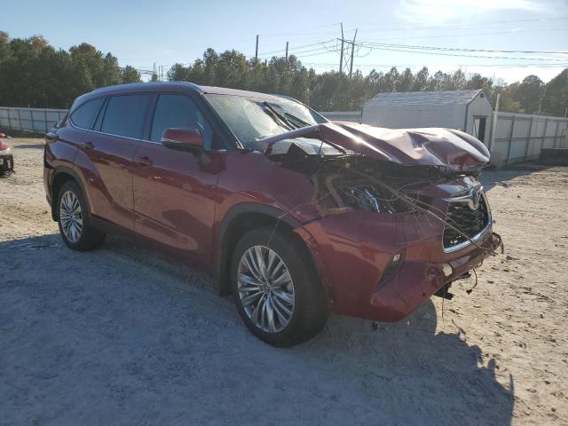 Photo 4 from auction – 2024 TOYOTA HIGHLANDER with VIN 5TDKDRBH0RS560325