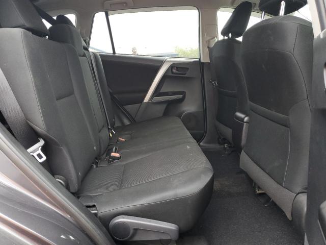 Photo 10 from auction – 2018 TOYOTA RAV4 LE with VIN 2T3BFREV1JW750147