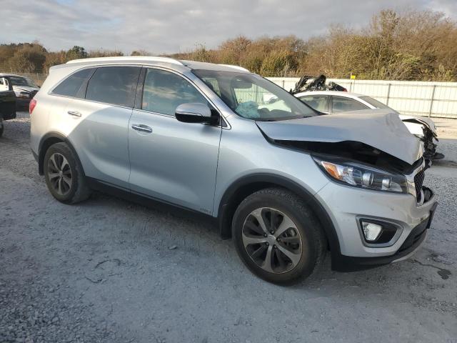 Photo 4 from auction – 2016 KIA SORENTO EX with VIN 5XYPHDA10GG035955