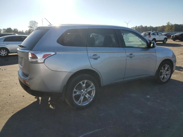 Photo 3 from auction – 2014 MITSUBISHI OUTLANDER with VIN JA4AD3A31EZ000458