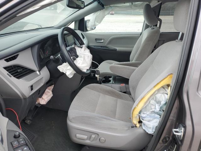 Photo 7 from auction – 2017 TOYOTA SIENNA LE with VIN 5TDKZ3DC1HS836297