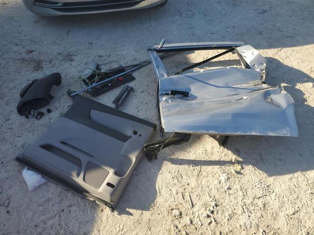 Photo 13 from auction – 2015 HONDA ODYSSEY LX with VIN 5FNRL5H20FB051090