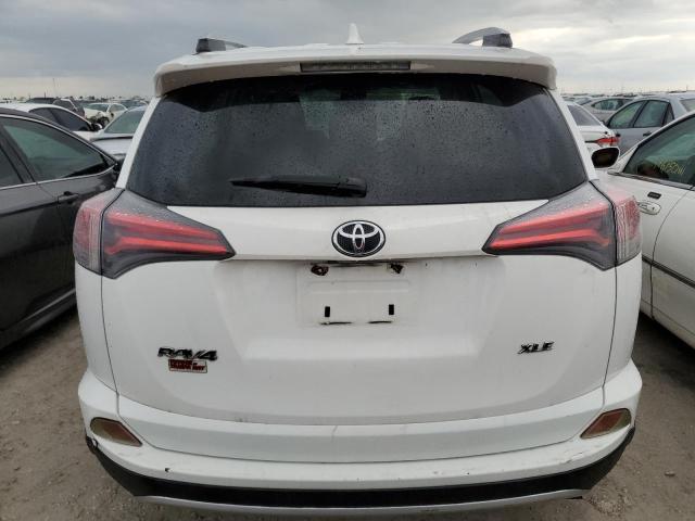 Photo 6 from auction – 2016 TOYOTA RAV4 XLE with VIN JTMWFREV3GJ077760