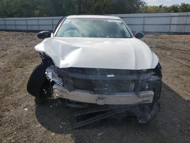 Photo 5 from auction – 2019 NISSAN ALTIMA SR with VIN 1N4BL4CV8KN316904