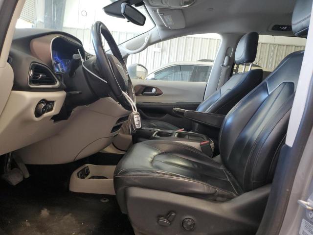 Photo 7 from auction – 2017 CHRYSLER 300 with VIN 2C4RC1BG1HR569181