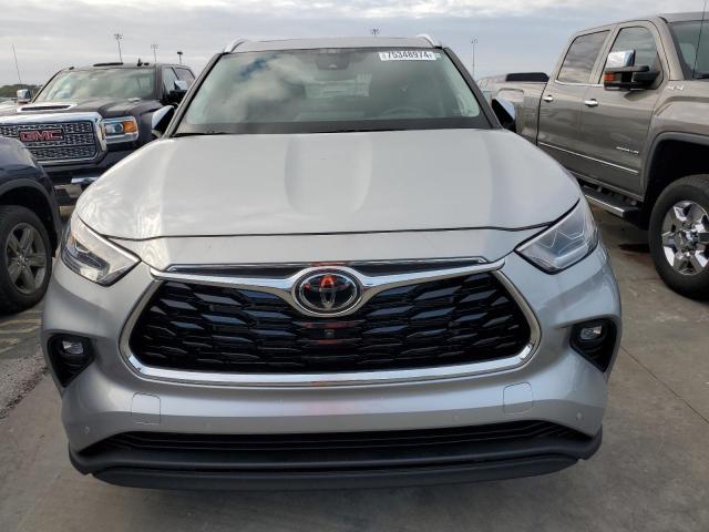 Zdjęcie 5 z aukcji – 2024 TOYOTA HIGHLANDER z VIN 5TDKDRAH8RS534993