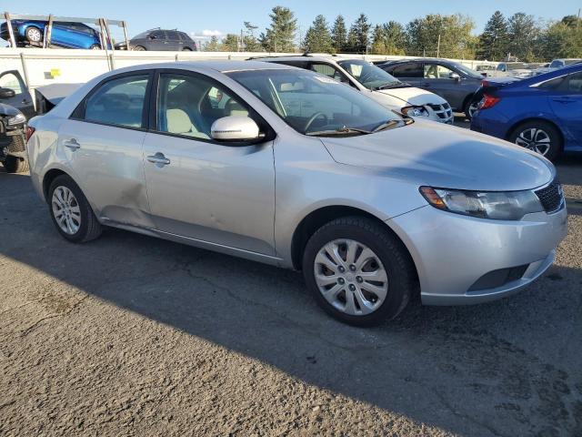 Photo 4 from auction – 2011 KIA FORTE EX with VIN KNAFU4A25B5425772