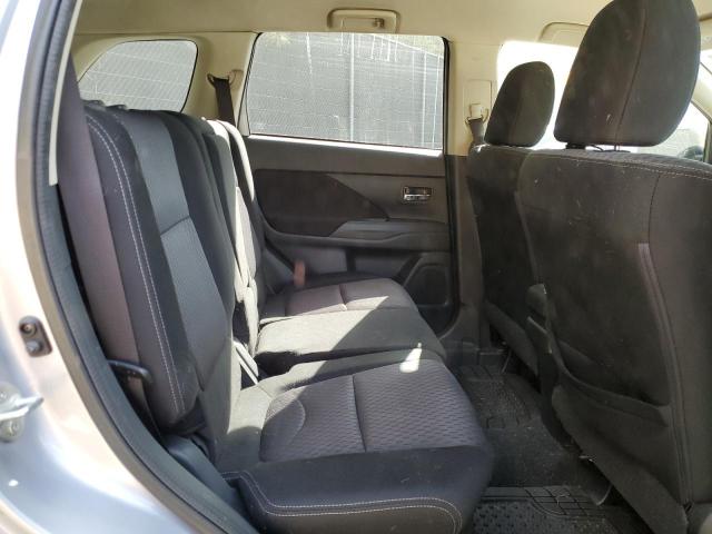 Photo 11 from auction – 2015 MITSUBISHI OUTLANDER with VIN JA4AD2A31FZ014209