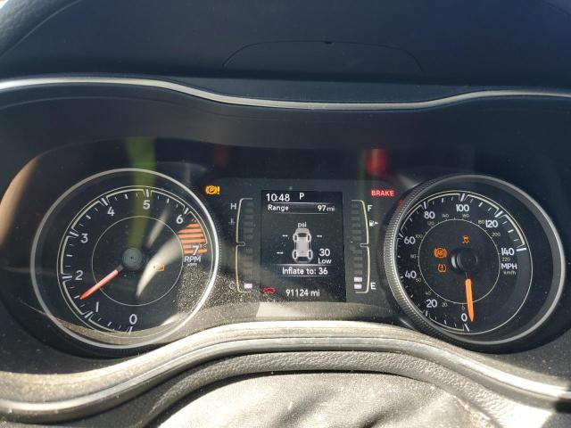 Photo 9 from auction – 2019 JEEP CHEROKEE L with VIN 1C4PJLCB6KD285244