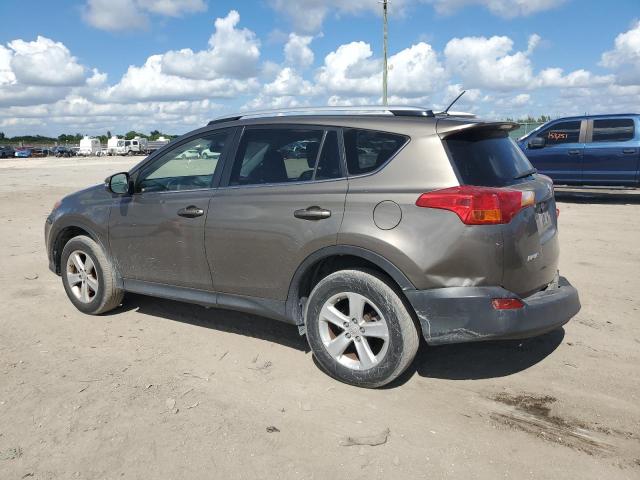 Photo 2 from auction – 2014 TOYOTA RAV4 XLE with VIN JTMWFREV4ED028000