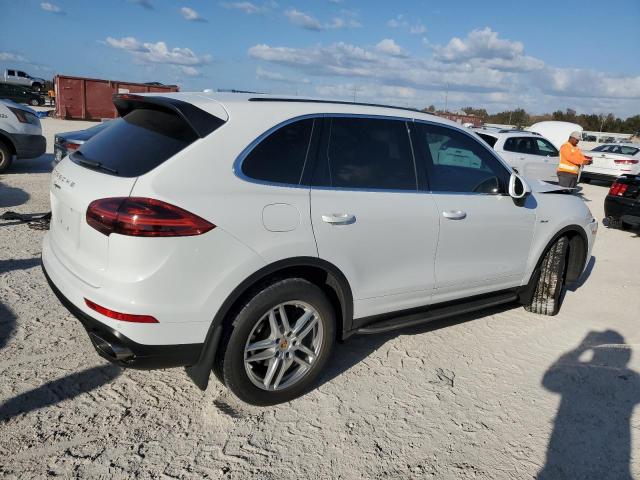 Photo 3 from auction – 2016 PORSCHE CAYENNE with VIN WP1AF2A29GKA44400