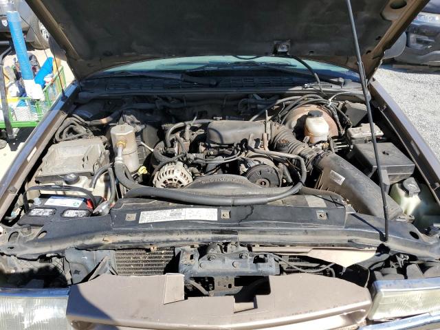 Photo 11 from auction – 2002 CHEVROLET BLAZER with VIN 1GNDT13W32K236266