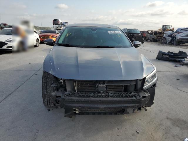 Photo 5 from auction – 2017 VOLKSWAGEN PASSAT SEL with VIN 1VWCT7A33HC081685
