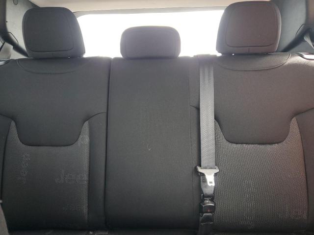 Photo 10 from auction – 2016 JEEP RENEGADE L with VIN ZACCJBBT1GPD36399