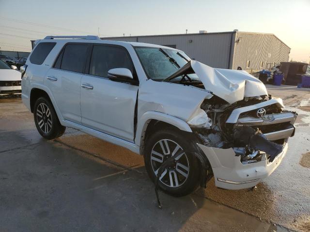 Photo 4 from auction – 2017 TOYOTA 4RUNNER SR with VIN JTEZU5JR4H5158275