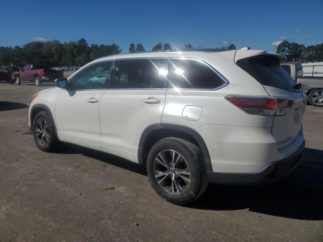 Photo 2 from auction – 2016 TOYOTA HIGHLANDER with VIN 5TDKKRFH5GS507049