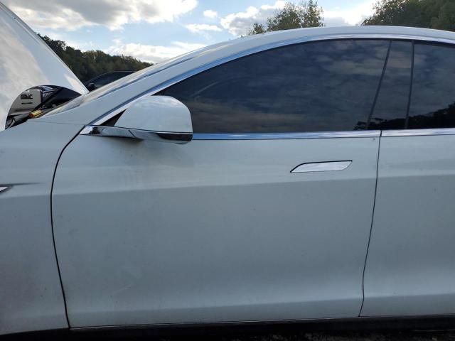 Photo 7 from auction – 2014 TESLA MODEL S with VIN 5YJSA1S10EFP38276