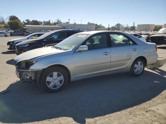 TOYOTA CAMRY LE 2002 with VIN JTDBE30K620110390 - Photo from auction