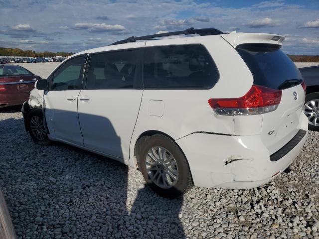 Photo 2 from auction – 2013 TOYOTA SIENNA XLE with VIN 5TDYK3DC1DS384697