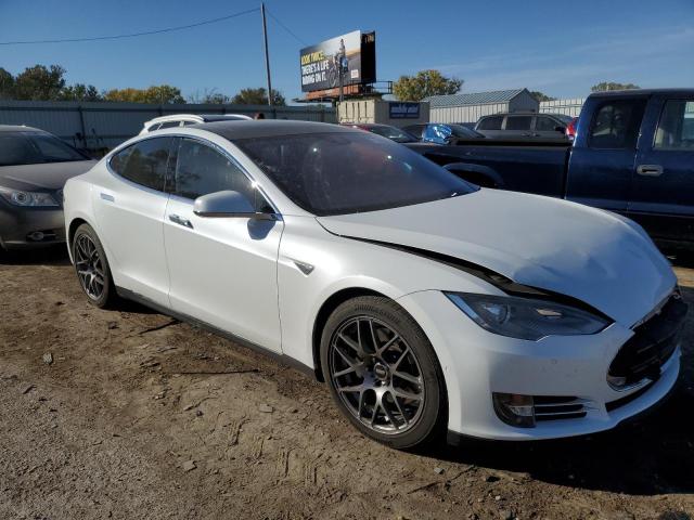 Photo 4 from auction – 2015 TESLA MODEL S 70 with VIN 5YJSA1S29FF090575