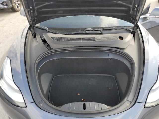 Photo 11 from auction – 2018 TESLA MODEL 3 with VIN 5YJ3E1EA0JF155589