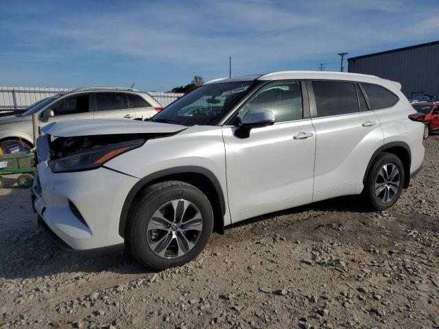Photo 1 from auction – 2024 TOYOTA HIGHLANDER with VIN 5TDKDRBH7RS547863