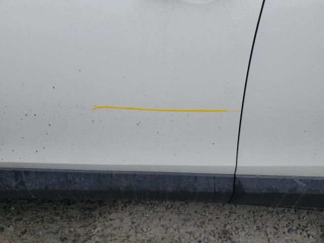 Photo 13 from auction – 2017 TOYOTA RAV4 LE with VIN JTMZFREV1HJ133550