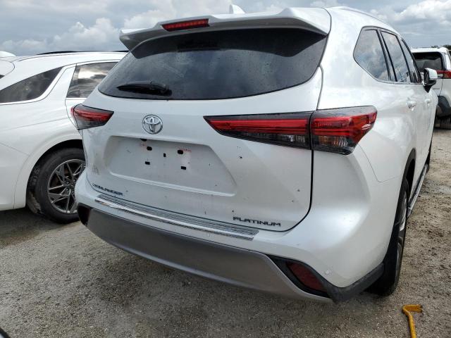 Photo 6 from auction – 2022 TOYOTA HIGHLANDER with VIN 5TDFZRAH6NS130958