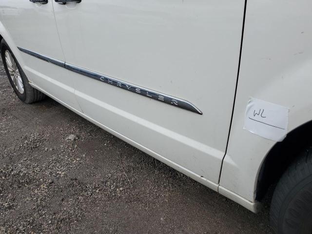 Photo 13 from auction – 2013 CHRYSLER TOWN & COU with VIN 2C4RC1CGXDR708264