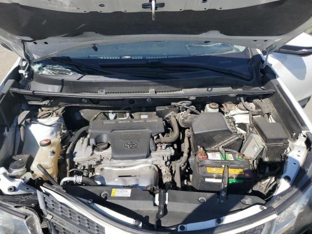 Photo 11 from auction – 2015 TOYOTA RAV4 XLE with VIN JTMRFREV0FJ035400