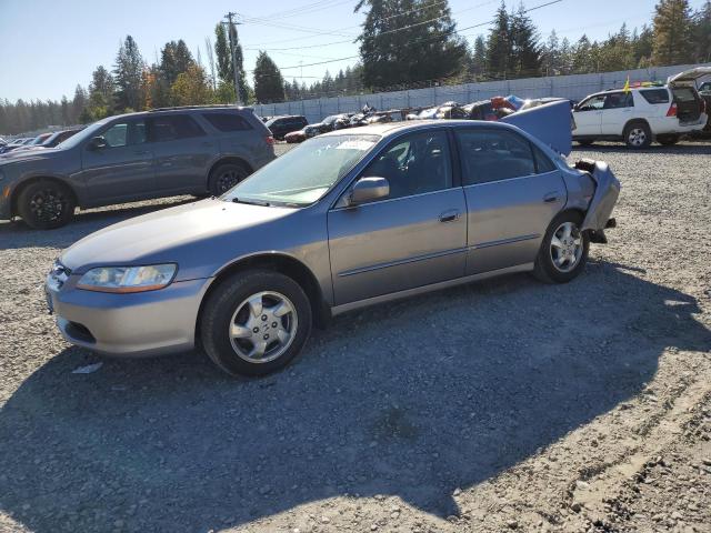 HONDA ACCORD EX 2000 with VIN JHMCG5669YC021018 - Photo from auction