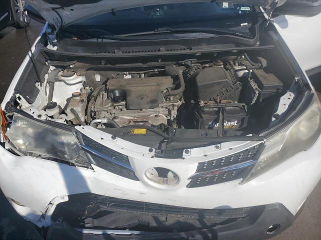 Photo 12 from auction – 2014 TOYOTA RAV4 LE with VIN JTMBFREV2ED085746