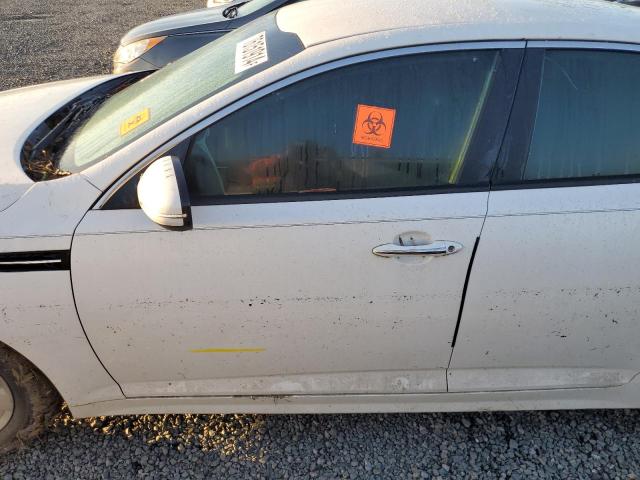 Photo 12 from auction – 2015 KIA OPTIMA LX with VIN KNAGM4A78F5639371