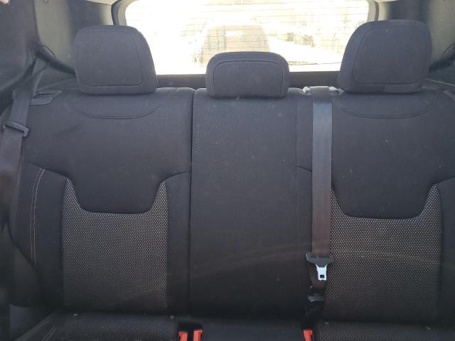 Photo 10 from auction – 2016 JEEP RENEGADE L with VIN ZACCJBBT5GPE03604