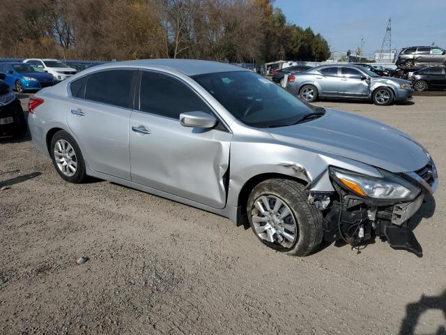Photo 4 from auction – 2016 NISSAN ALTIMA 2.5 with VIN 1N4AL3AP3GN304287