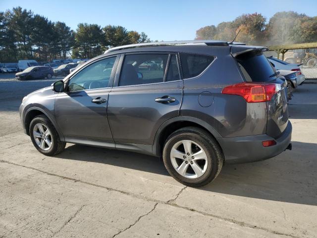 Photo 2 from auction – 2014 TOYOTA RAV4 XLE with VIN 2T3RFREV6EW206005