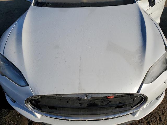 Photo 11 from auction – 2013 TESLA MODEL S with VIN 5YJSA1CN8DFP06319