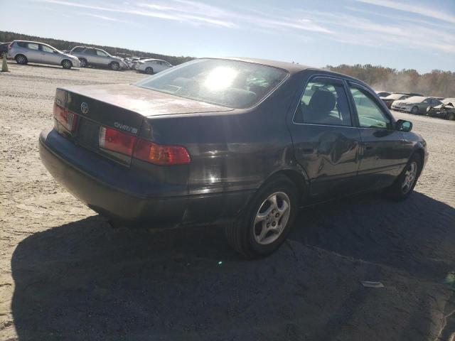Photo 3 from auction – 2000 TOYOTA CAMRY CE with VIN 4T1BG22K9YU931983